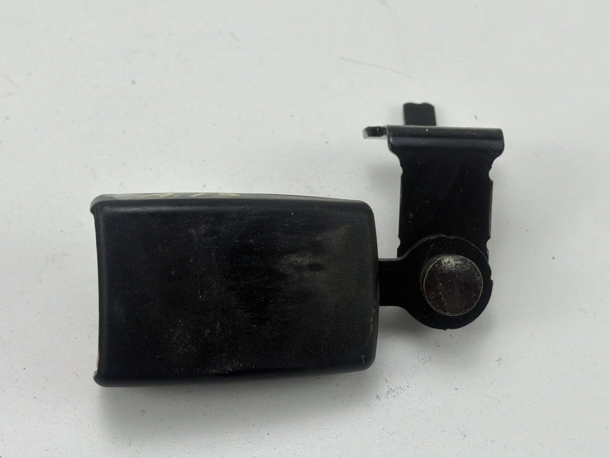 2007-2013 BMW X5 Rear 2nd Row Left Driver Side Seat Belt Buckle OEM