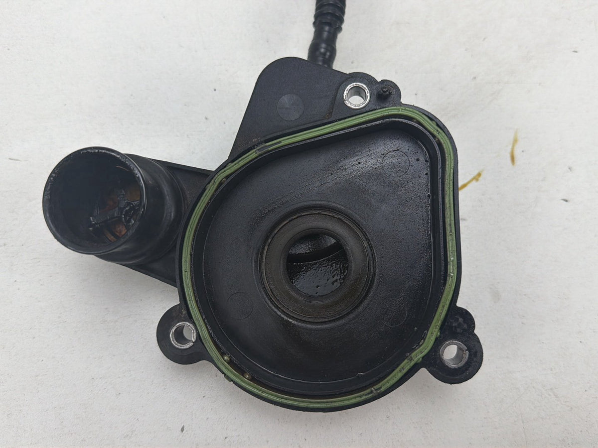 2007-20013 Mercedes-Benz S-Class W221 Engine Oil Seperator A2780100431 OEM