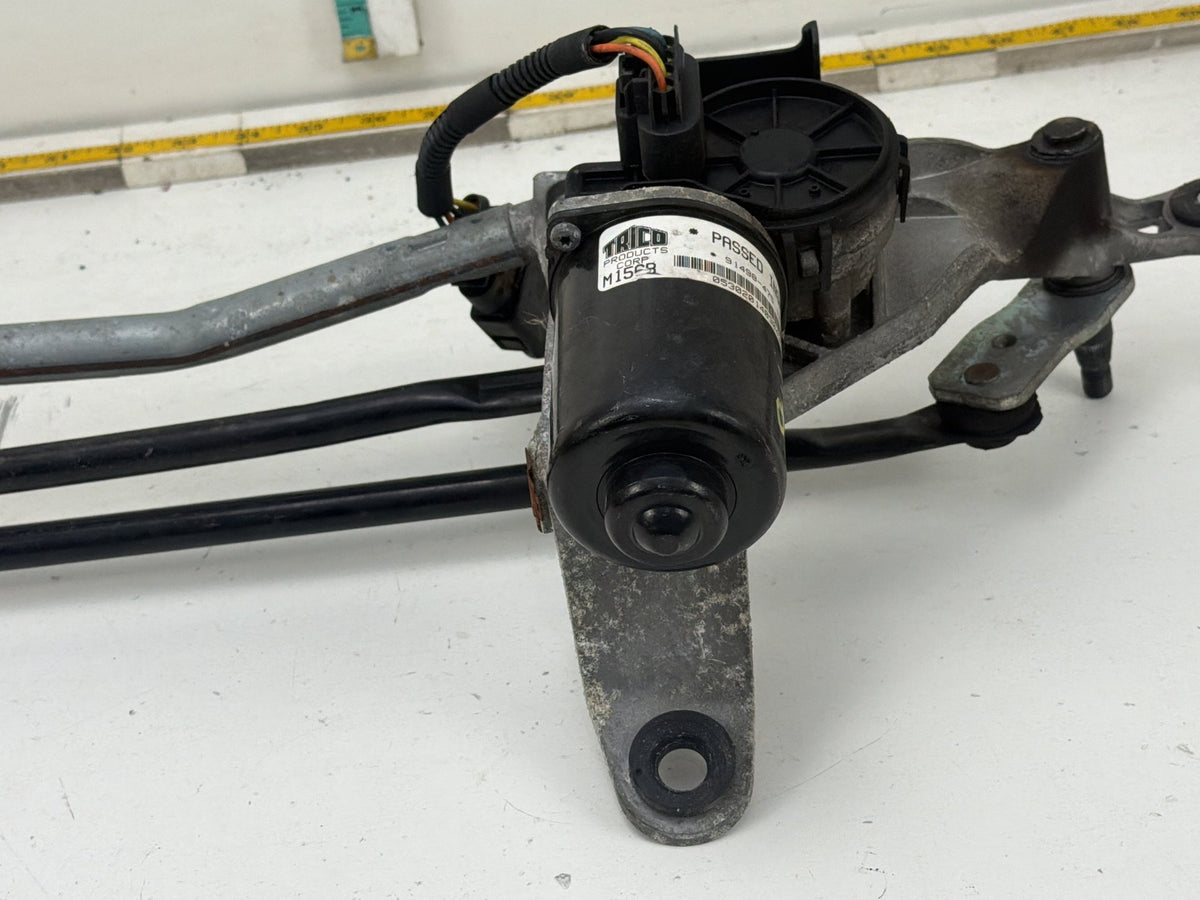 2014-2020 Maserati Ghibli III M157 Front Windshield Wiper Motor & Linkage OEM