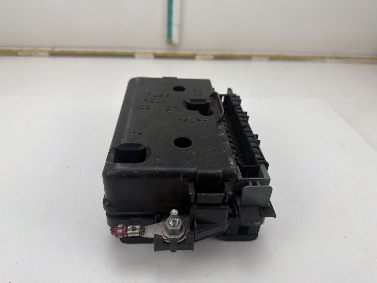 2006 Chevrolet Trailblazer Rear Fuse Relay Box Junction Block 15194396 OEM