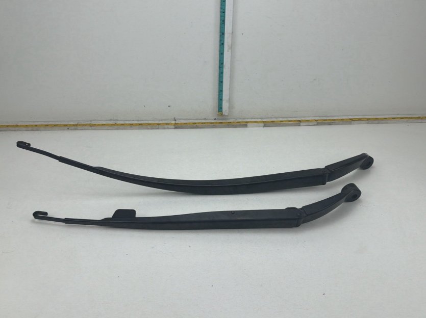 2011-2013 Honda Odyssey Front Windshield Wiper Arm Pair Driver Passenger OEM