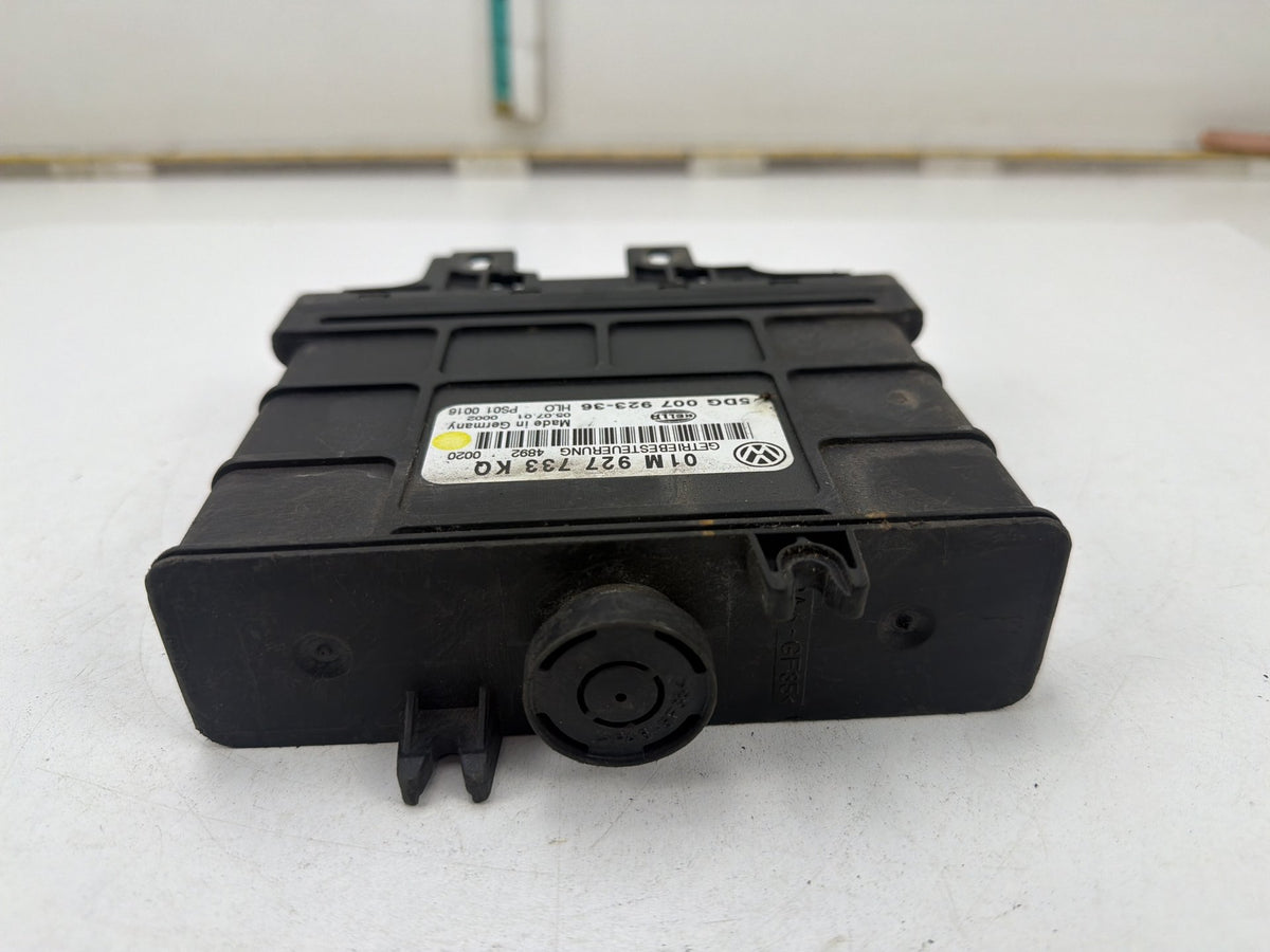2002 Volkswagen Jetta Transmission Control Module TCM 01M927733KQ OEM