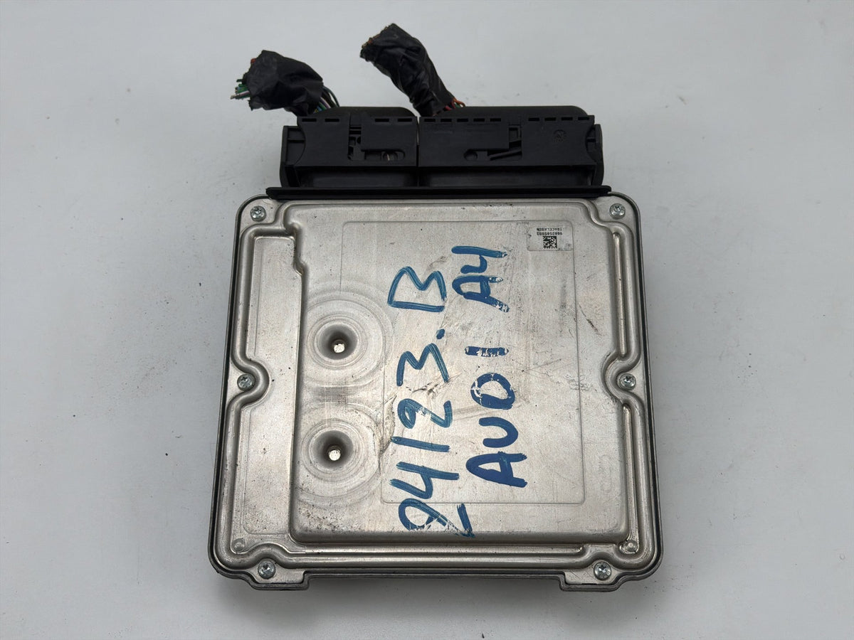 2009 Audi A4 Sedan Engine Computer Control Module ECU 8K2907115D OEM