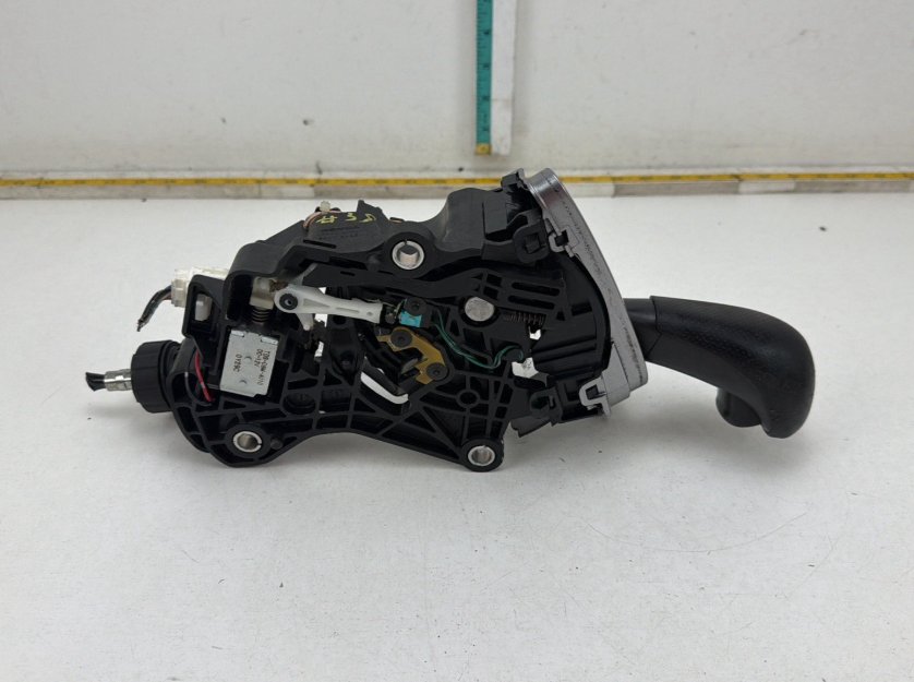 2011-2013 Honda Odyssey Automatic Transmission Gear Shifter Lever OEM