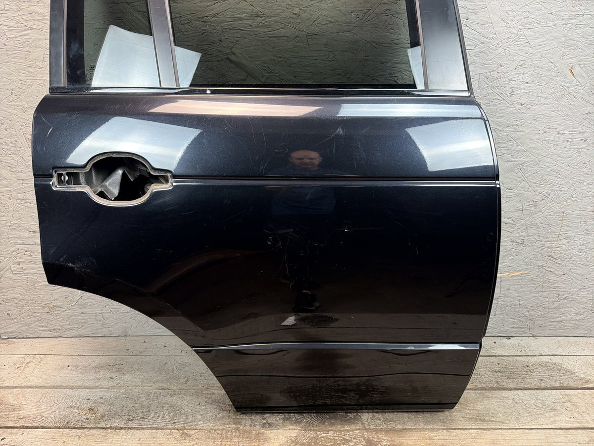 2006-2012 Land Rover Range Rover Rear Right Side Door Shell w/Glass OEM
