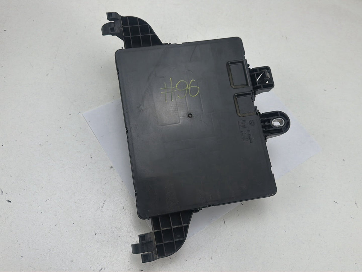 2010-2012 Buick LaCrosse Dash Body Control Module BCM Fuse Relay Box OEM