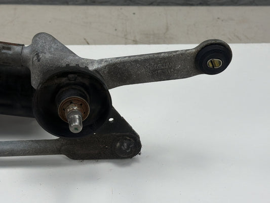 2013-2019 Nissan Sentra - Front Windshield Wiper Motor OEM