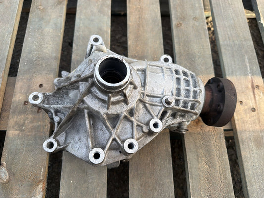 2014-2017 Maserati Quattroporte VI M156 3L 123K Front Differential Carrier OEM