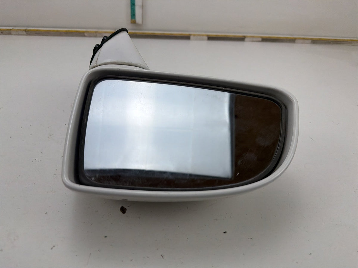 2007-2009 Kia Rondo - Driver Left Side View Power Door Mirror OEM