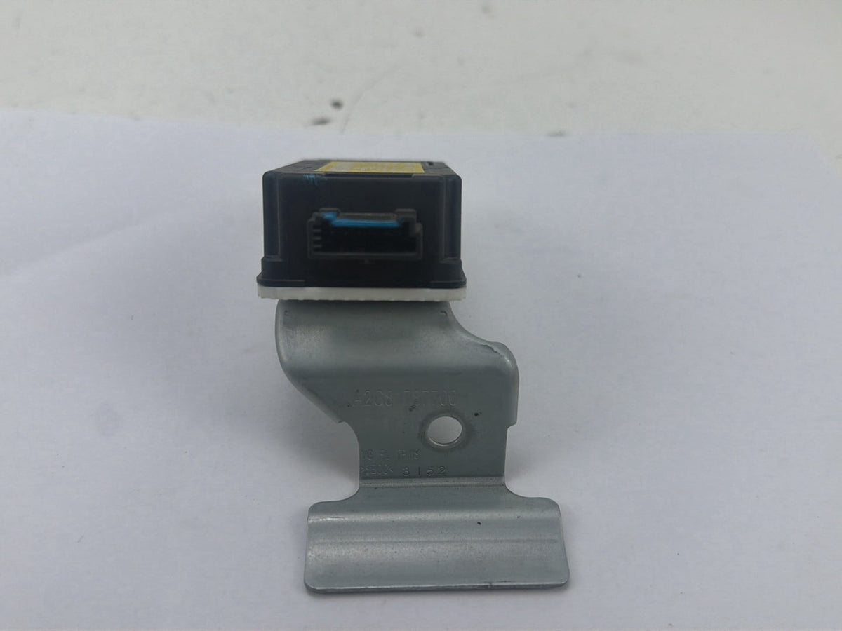 2014-2016 Kia Cadenza Tire Pressure Monitor Sensor TPMS Module 95800-3R300 OEM