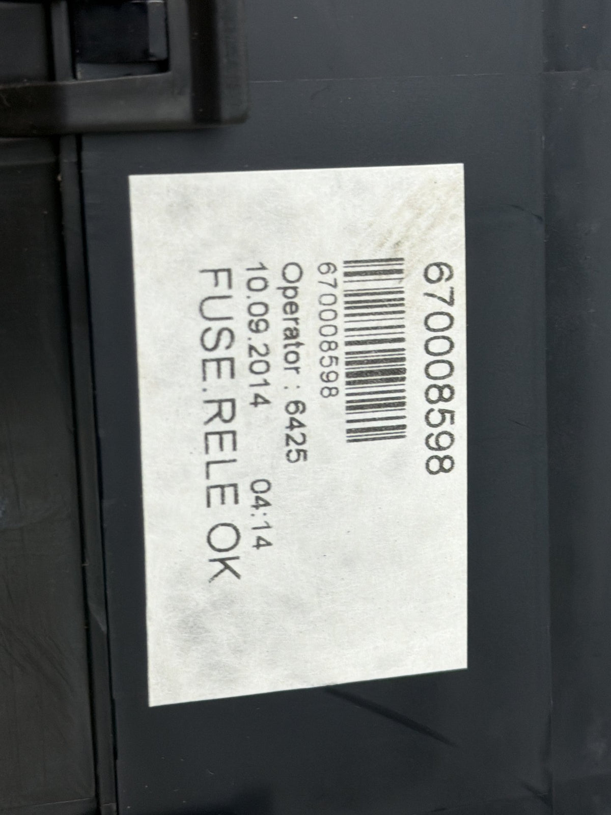 2014-2017 Maserati Ghibli Rear Trunk Fuse Relay Box 670008598 OEM