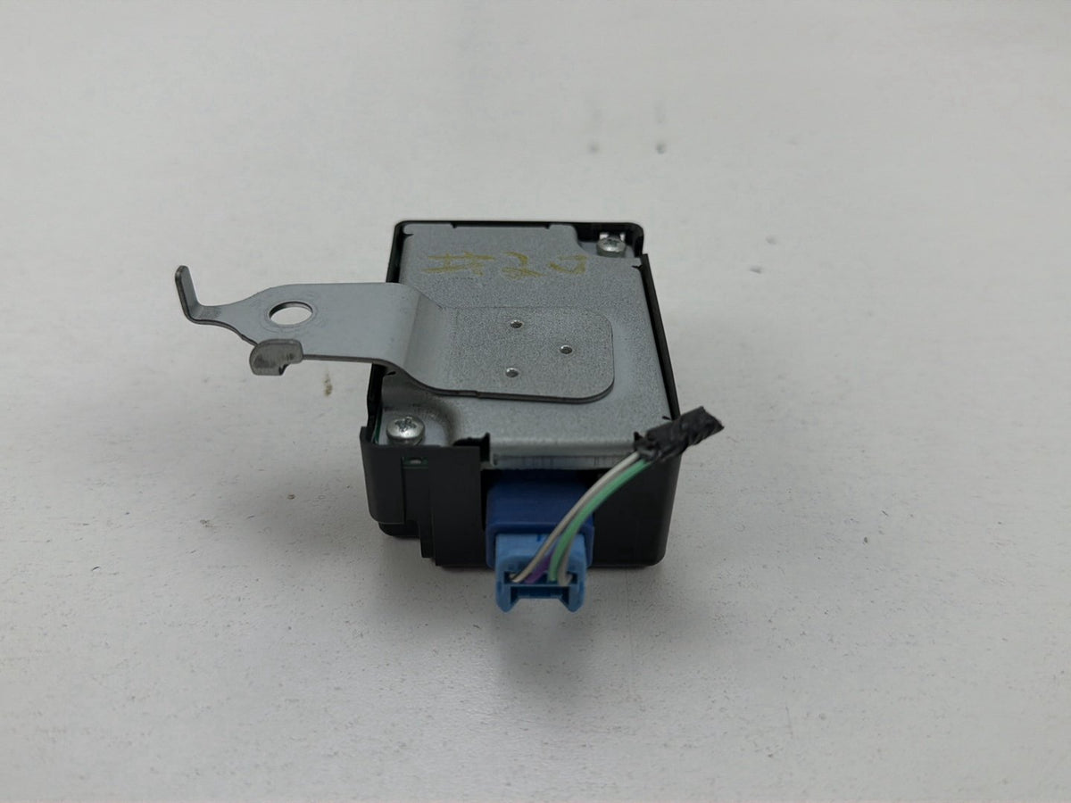 2010-2015 Toyota Prius W30- Smart Door Receiver Control Module 89740-47050 OEM