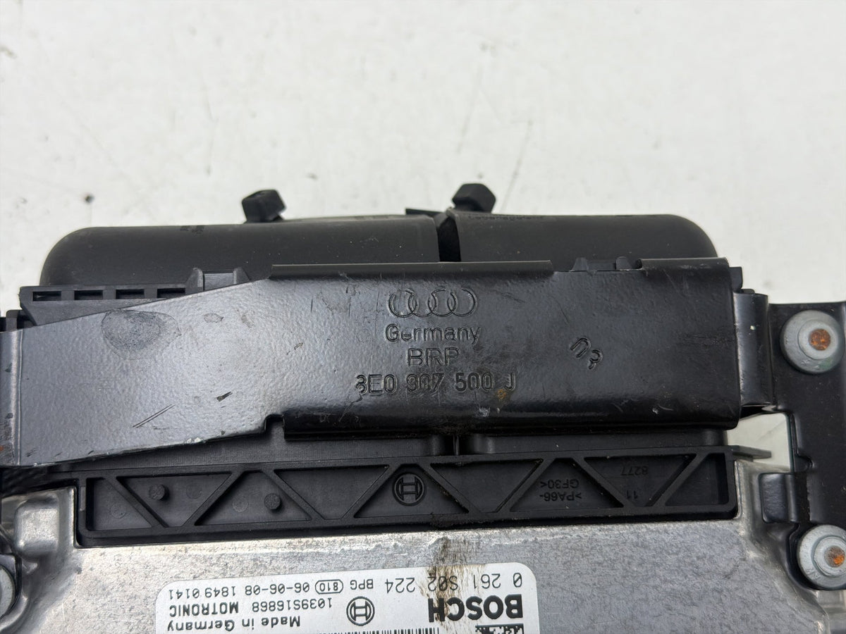 2007 Audi A4 Engine Computer Control Module Unit ECU ECM 8E0910115P OEM