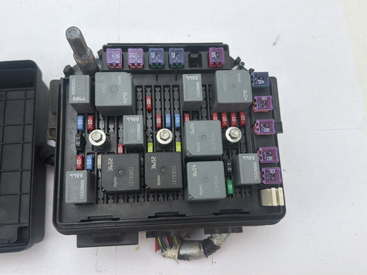 2006 Saturn Ion Engine Underhood Fuse Box Body Control Module BCM OEM