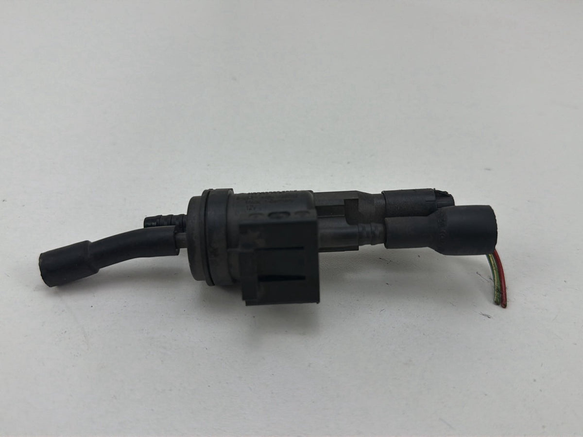 2007-2013 Mercedes-Benz S-Class W221 EGR Change Over Vacuum Solenoid Valve OEM