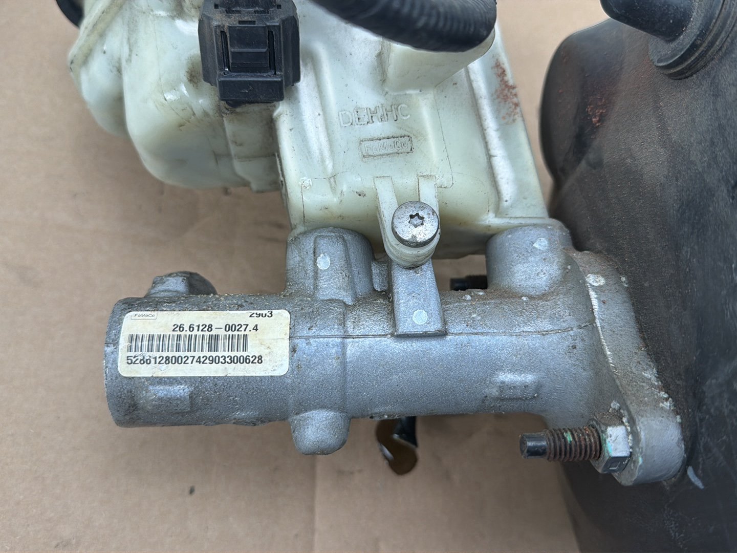 2013-2019 Ford Explorer Power Brake Booster Master Cylinder w/ Reservoir OEM