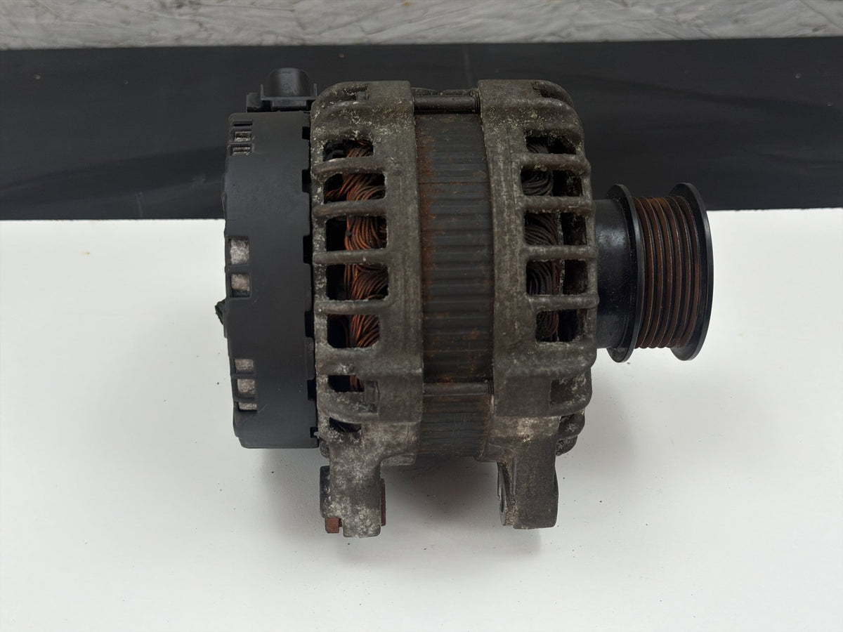 2015-2018 Volvo S60 2.0L T5 Alternator Generator Assembly OEM
