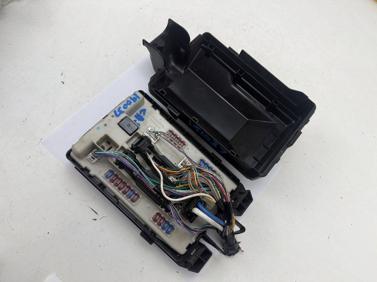 2010-2013 Infiniti G25 Fuse Box Relay Module 7154-9230-30 OEM
