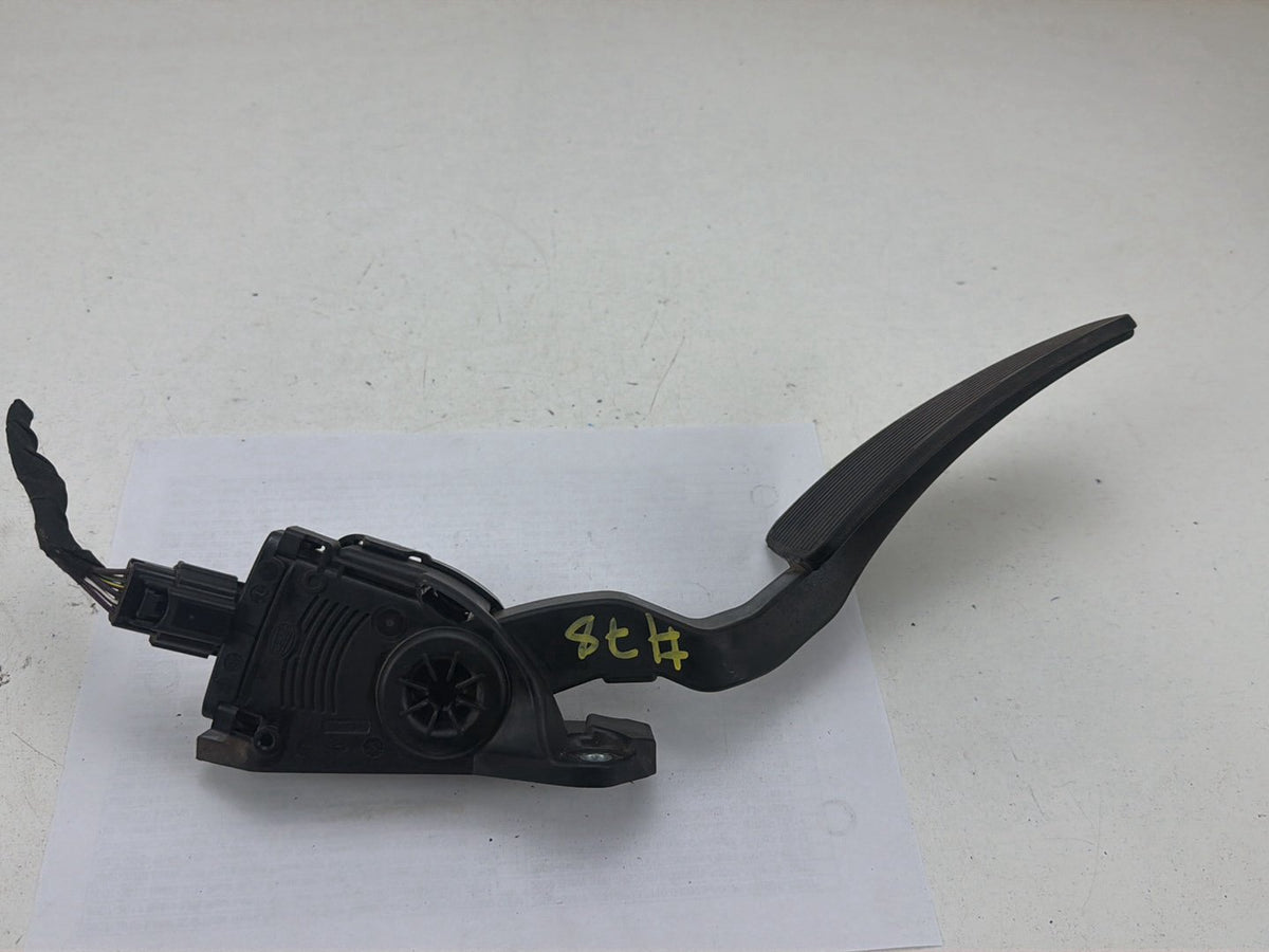 2013-2018 Ram 1500 Accelerator Gas Pedal Assembly Position Sensor 68043161AC OEM