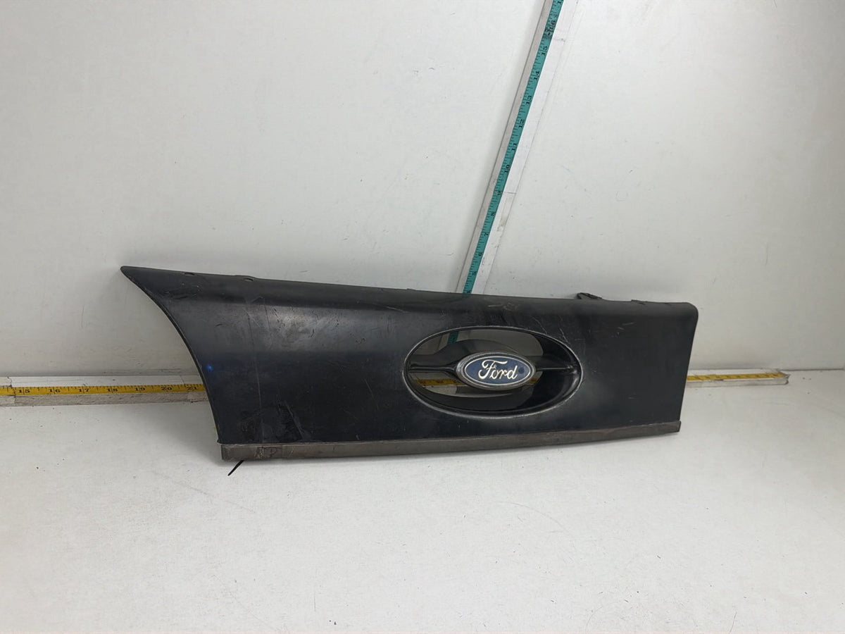 1986-1989 Ford Taurus Rear Trunk Lid Finish Panel Trim Emblem Moulding OEM