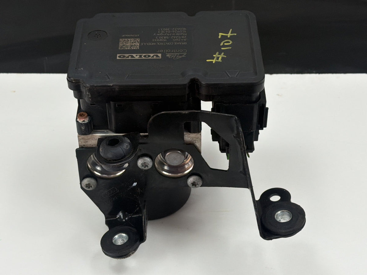2015-2018 Volvo S60 2L 157K ABS Anti-Lock Brake Pump Control Module OEM
