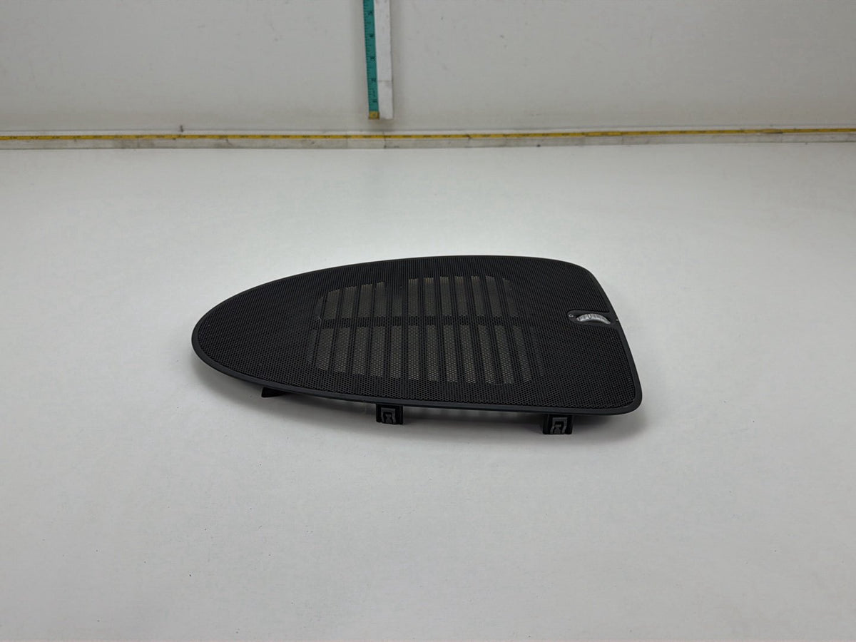 2003-2006 Porsche Cayenne Dashboard Speaker Trim Cover 7L5858189 OEM