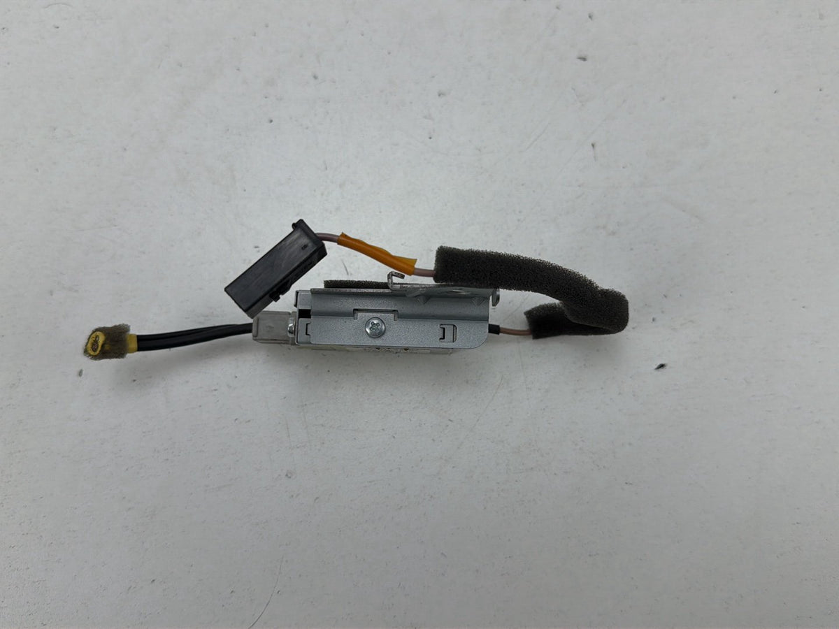 2013-2019 Nissan Sentra Radio Antenna Amplifier Module 28231-9AM0B OEM