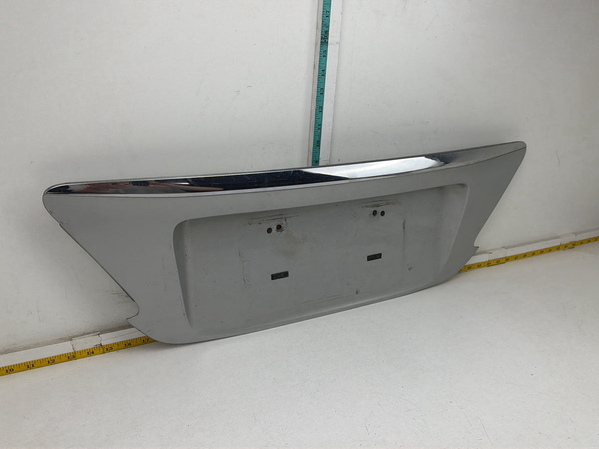 2007-2012 Lexus ES350 S190 Rear Trunk Molding License Plate Panel 76801-33121 OEM