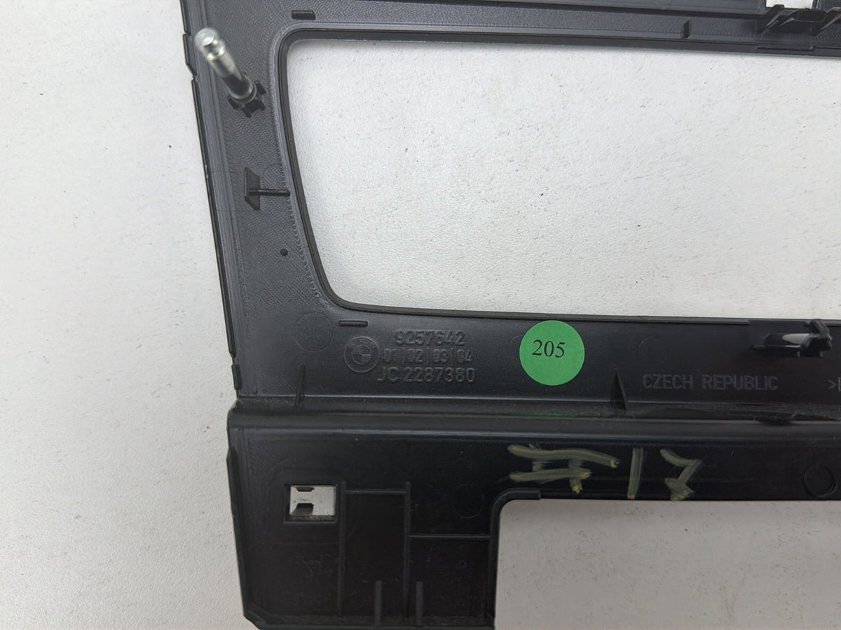 2013-2015 BMW X1 E84-Dash Front Center Radio Stereo Player Trim Cover 9257642 OEM