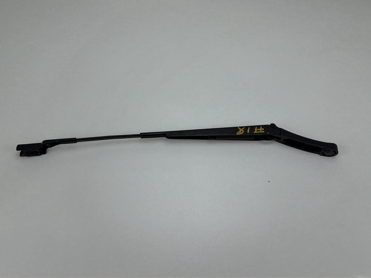 2013-2017 Volkswagen Tiguan Windshield 5K6 955 707 B OEM