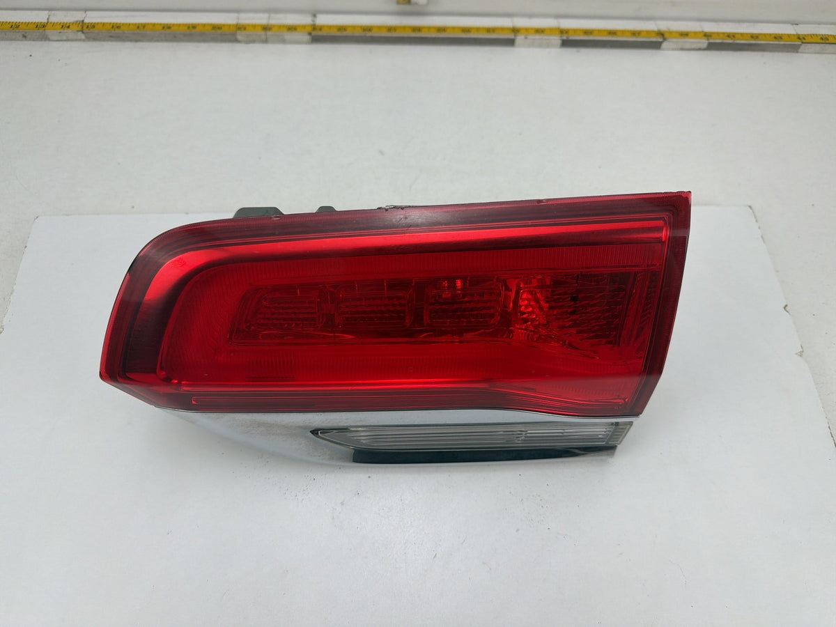 2014-2019 Jeep Grand Cherokee Rear Right Side Inner Tail Light 68110046AC OEM