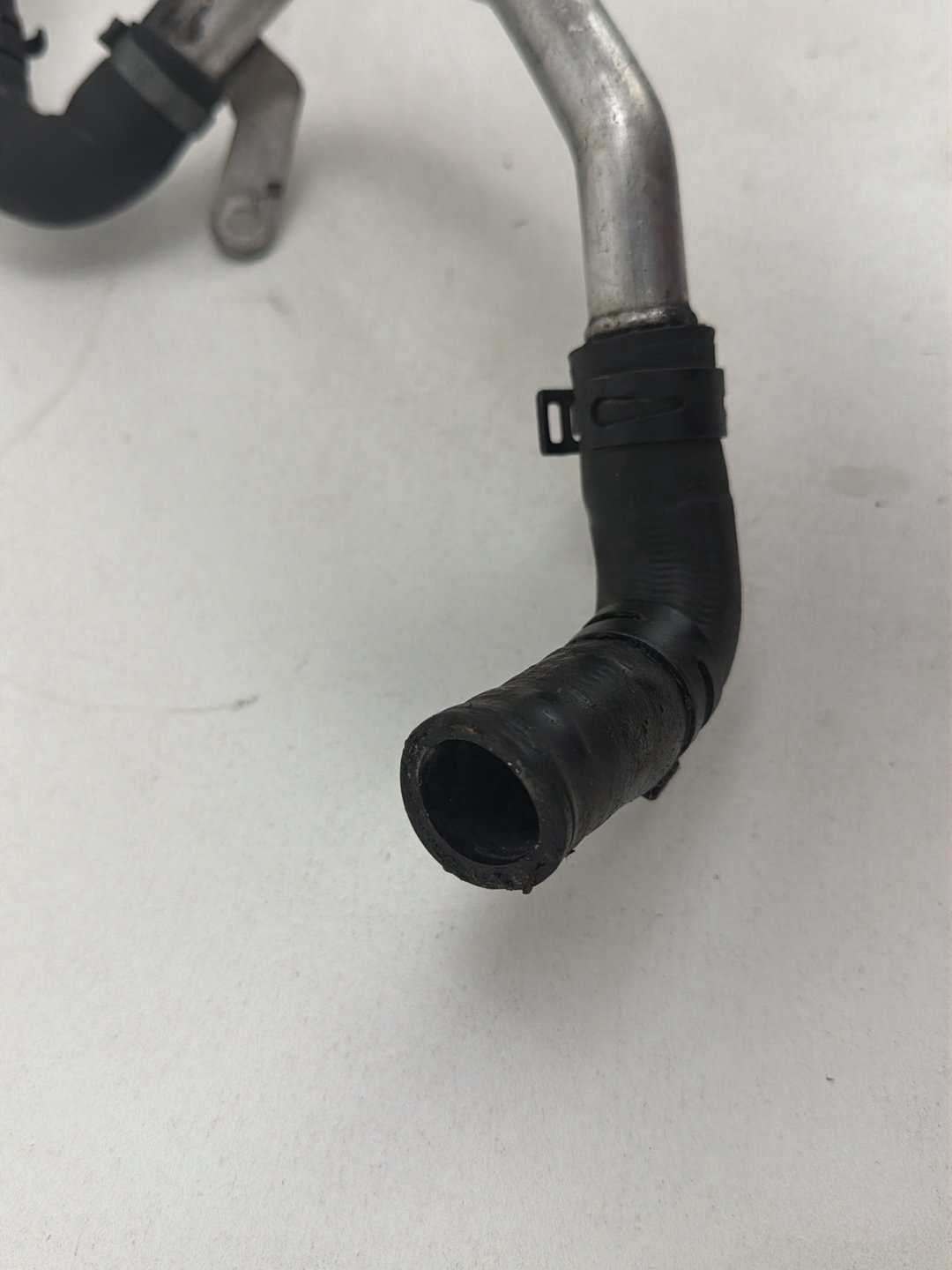 2007-2013 Mercedes-Benz S550 W221 Intercooler Coolant Hose Pipe 2782000551 OEM