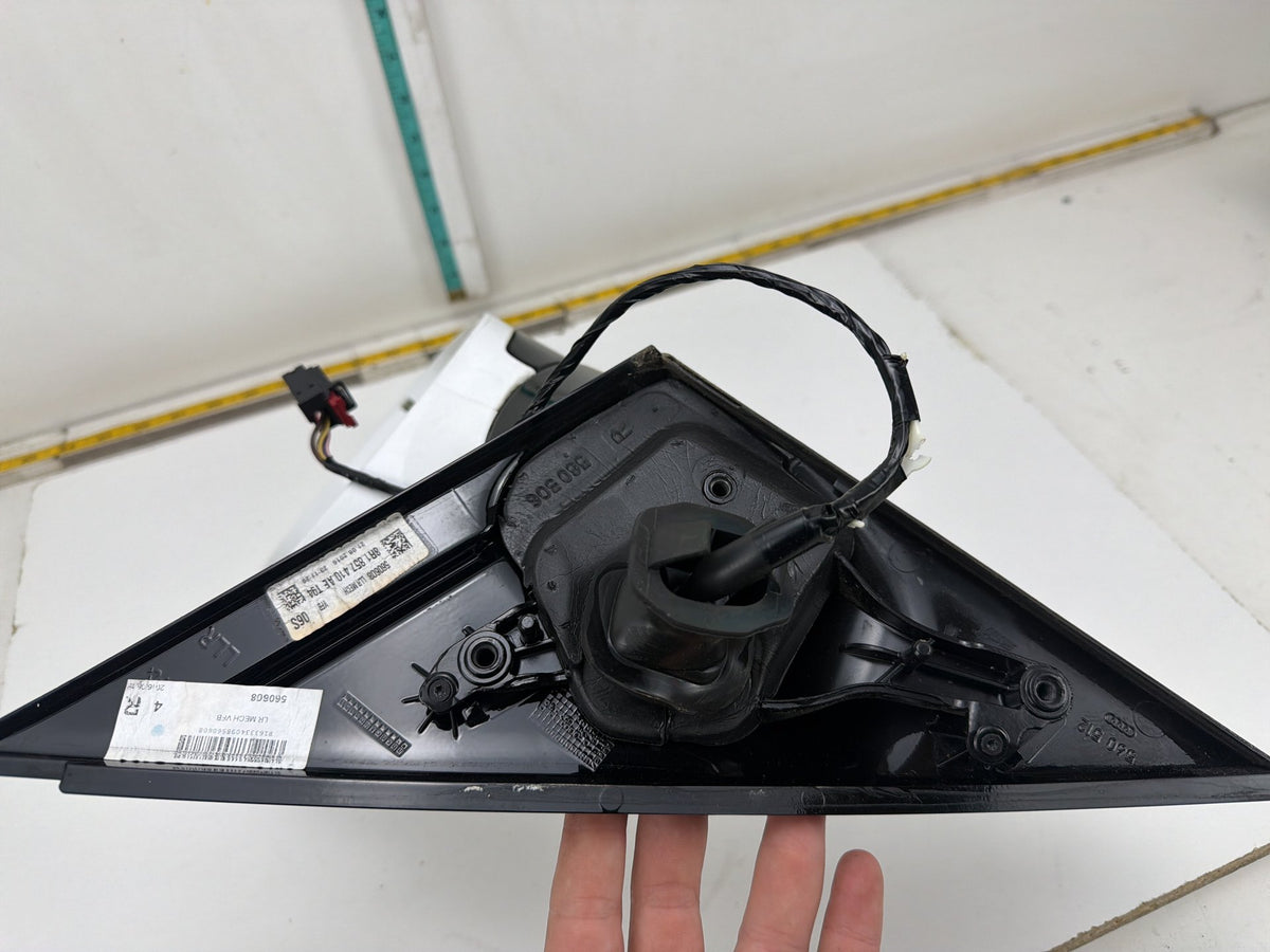 2015-2017 Audi Q5 Front Right Passenger Side View Door Mirror 8R1857410AE OEM