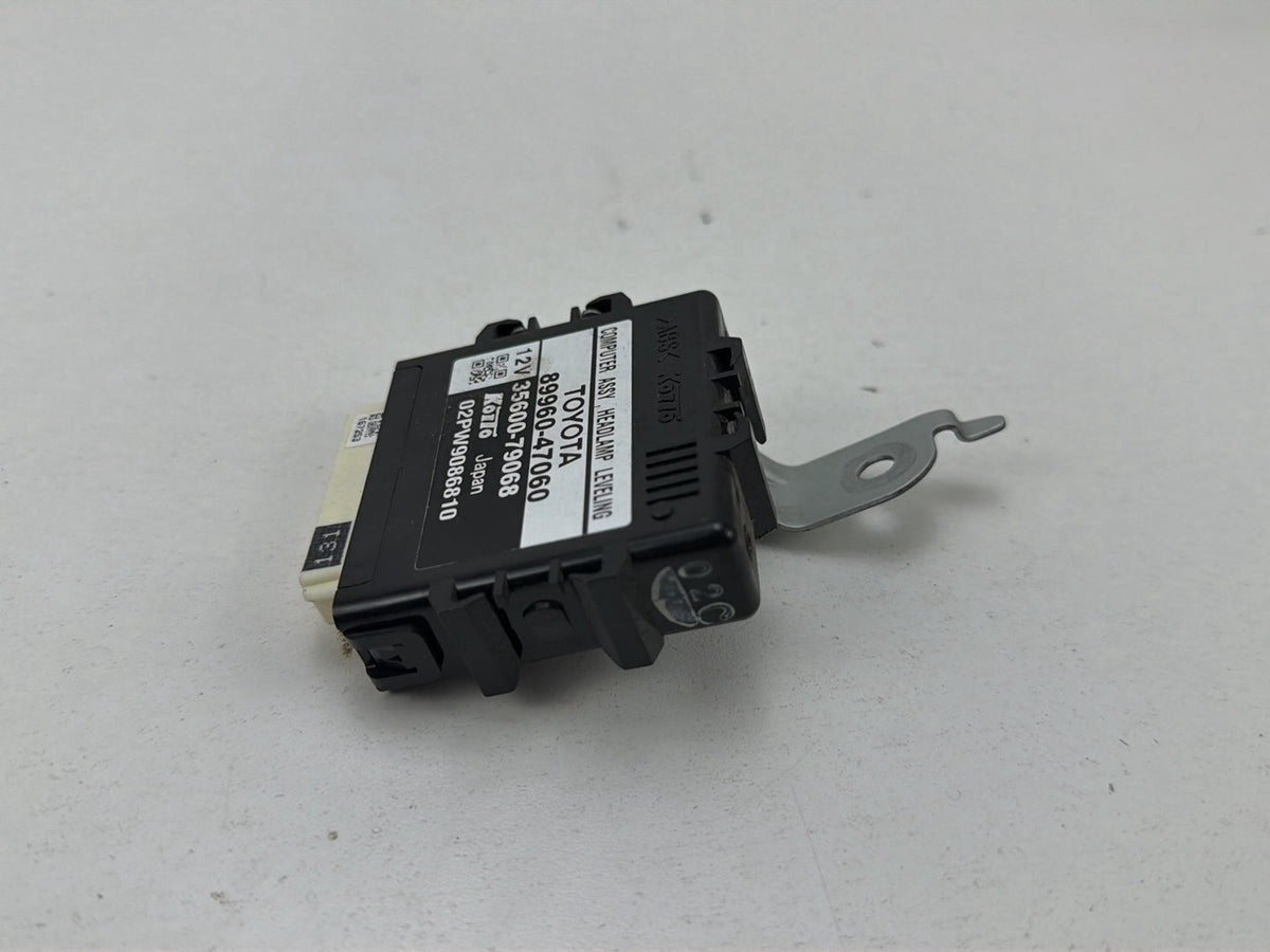2010-2015 Toyota Prius W30- Headlamp Leveling Control Module 89960-47060 OEM