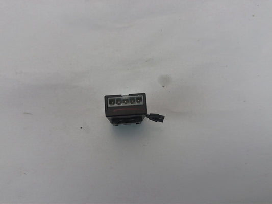 2015 - 2019 Toyota Sienna L30 - Seat Heater Control Module 87501-08020-A OEM