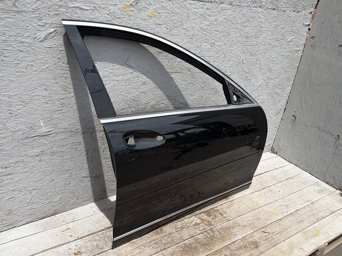 2007-2013 Mercedes-Benz S-Class 550 W221 Right Front Door Shell A2217200205 OEM