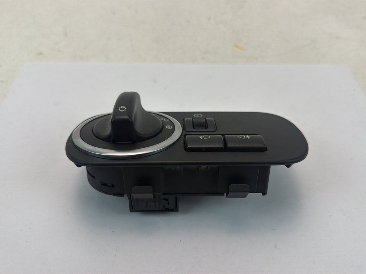 2010-2013 Land Rover Range Rover Headlight Headlamp Switch AH22-13A024-AB OEM