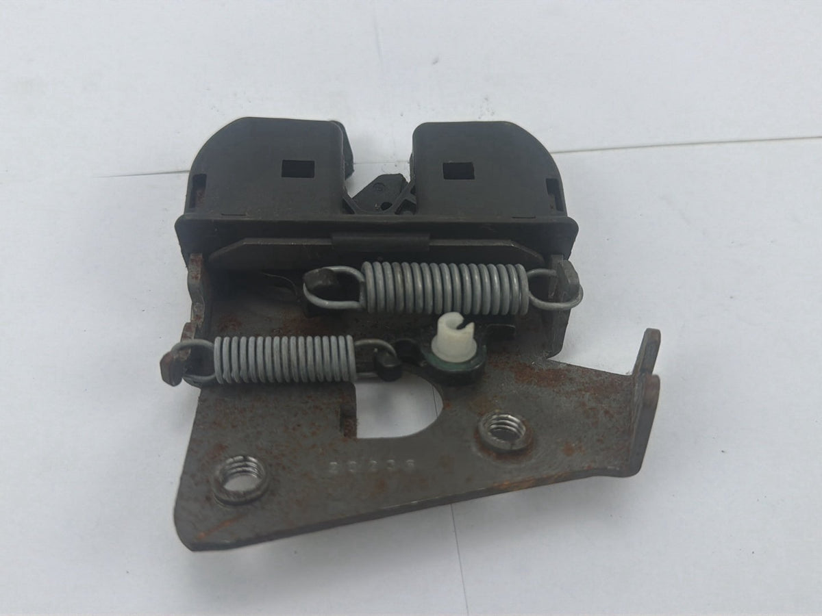 2006-2011 BMW 328xi Rear Right Side Seat Back Folding Latch Lock OEM