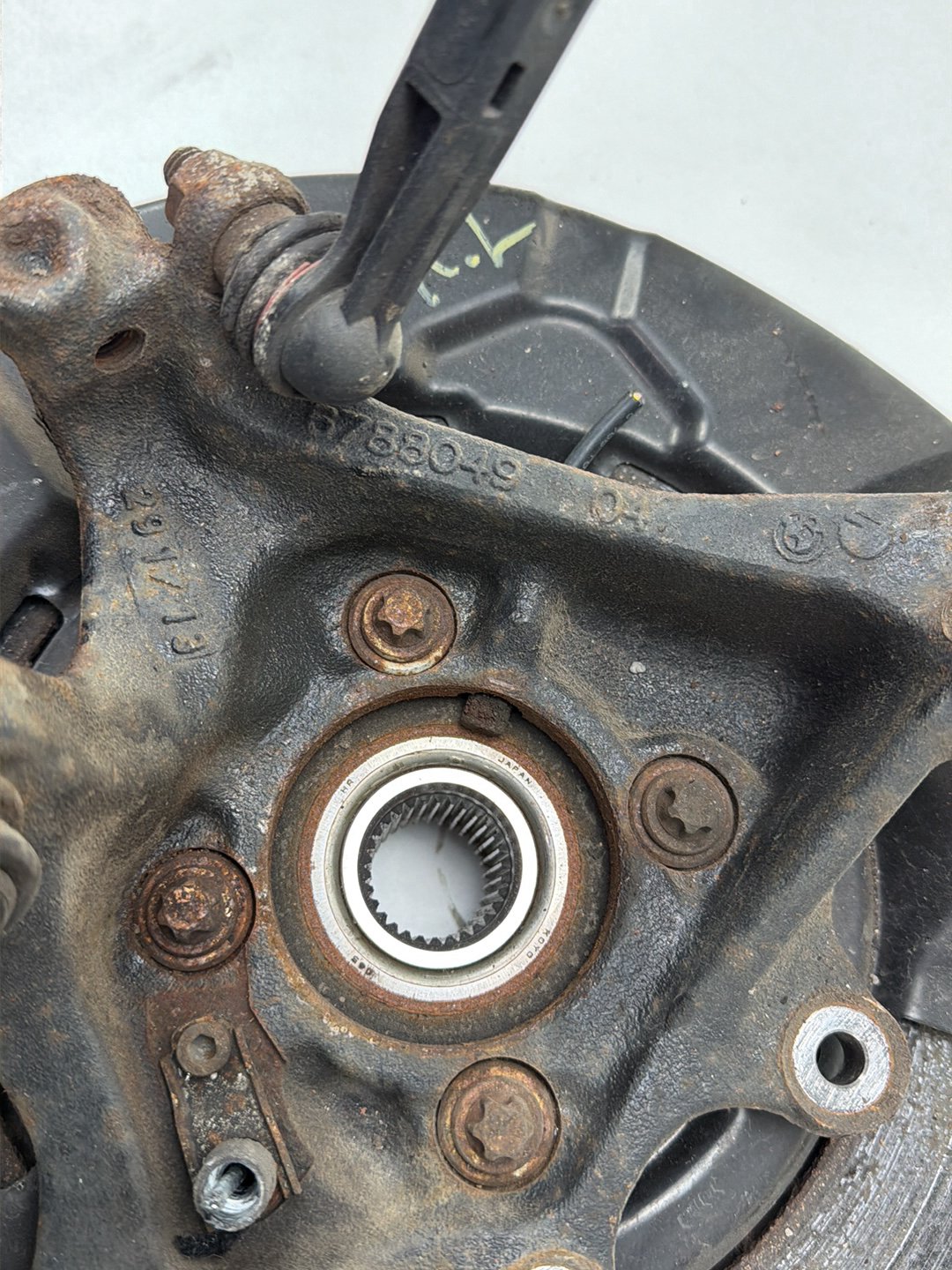 2012-2015 BMW X1 AWD Rear Left Spindle Knuckle W/ Hub 6788049 OEM