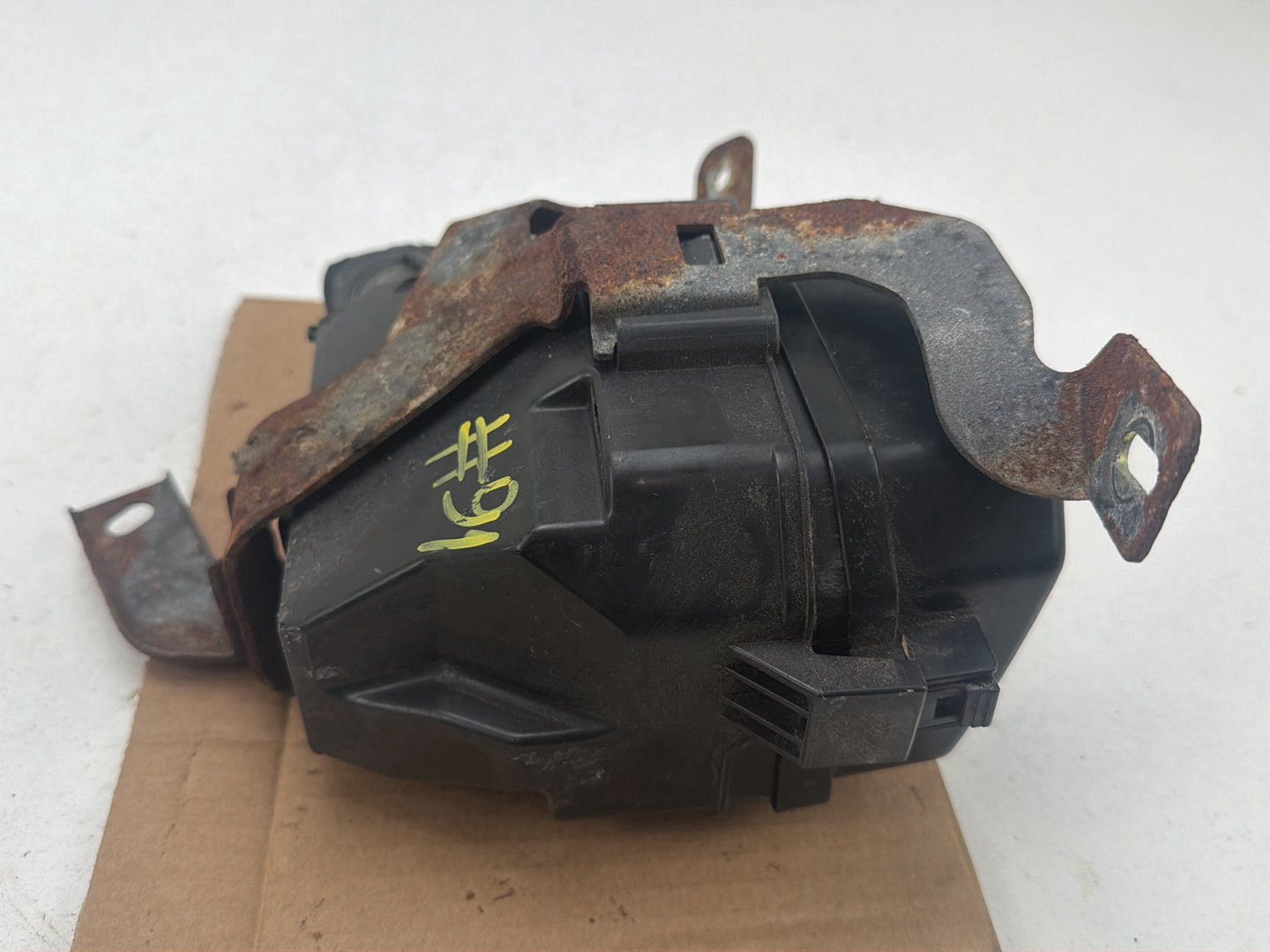 2014-2019 Infiniti Q50 V37 - Engine Compartment Fuse Relay Box 25230 7995A OEM