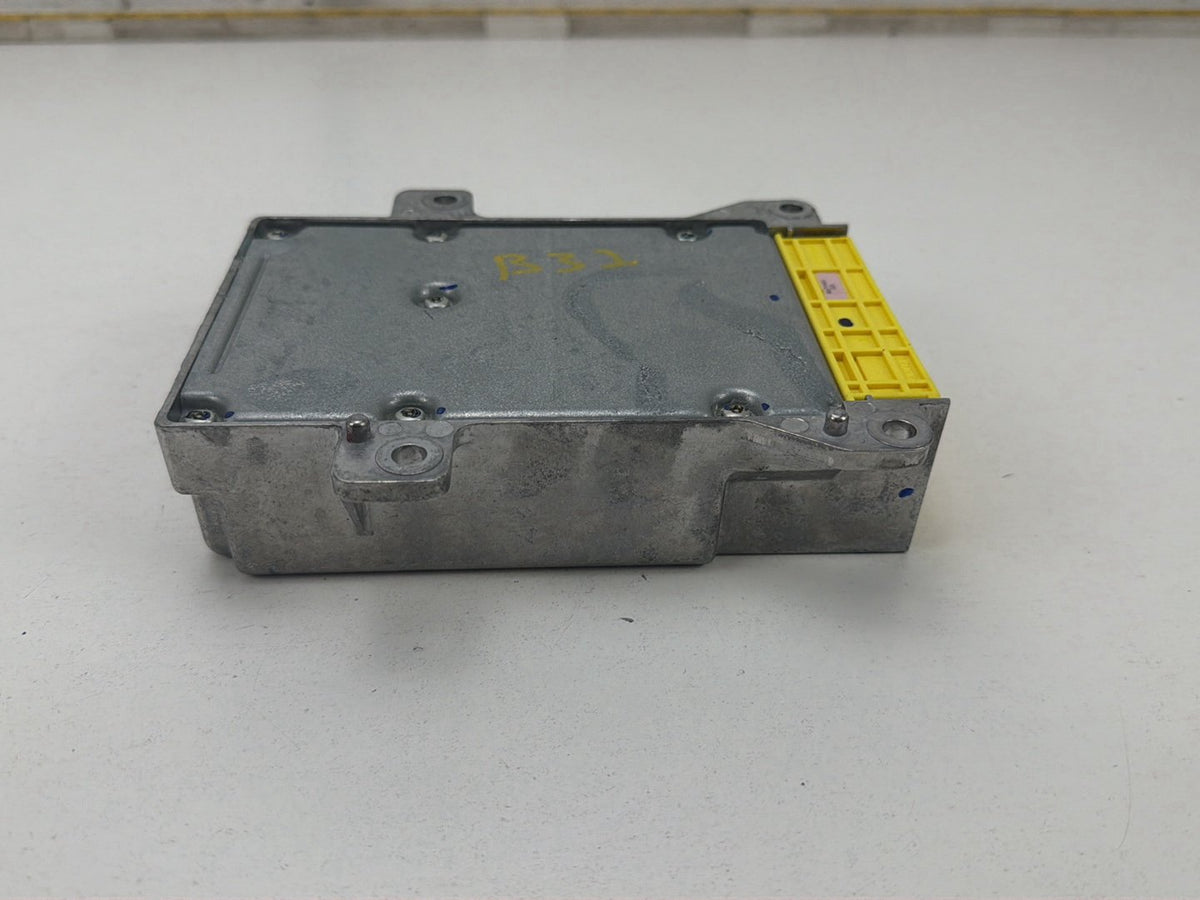 2010-2013 Mercedes-Benz E-Class-Coupe Computer Control Module A2079010200 OM