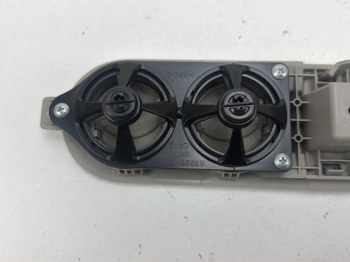 2014-2017 Honda Odyssey Rear Ceiling Reading Light AC Vent 83226-TK8-A0 OEM