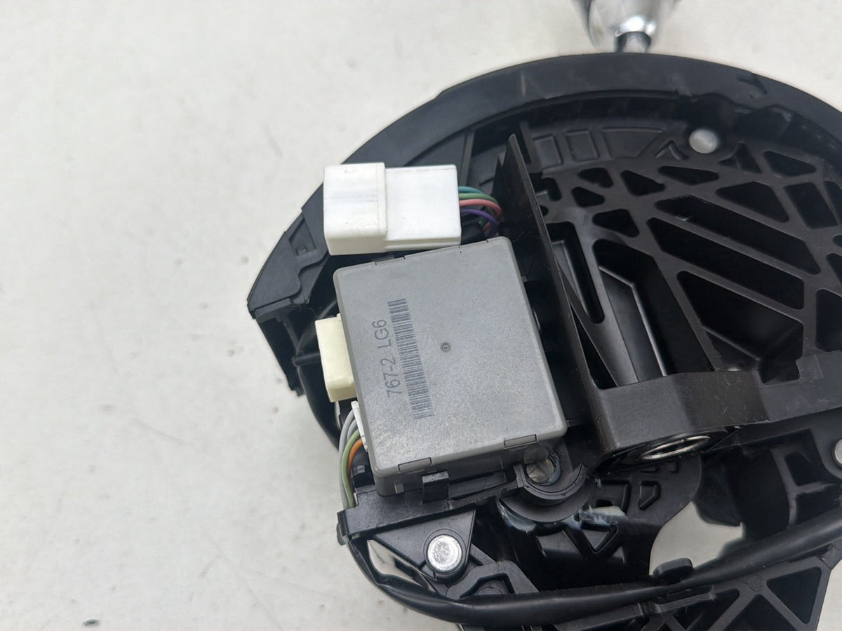 2015-2018 Toyota Sienna Automatic Transmission Shifter Selector Assembly OEM