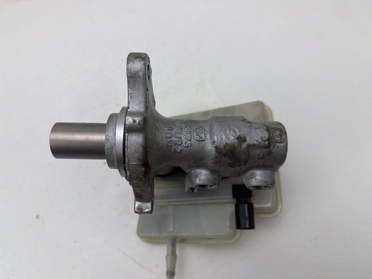 2007-2013 Mini Cooper Power Brake Master Cylinder Reservoir Bottle 6772413 OEM