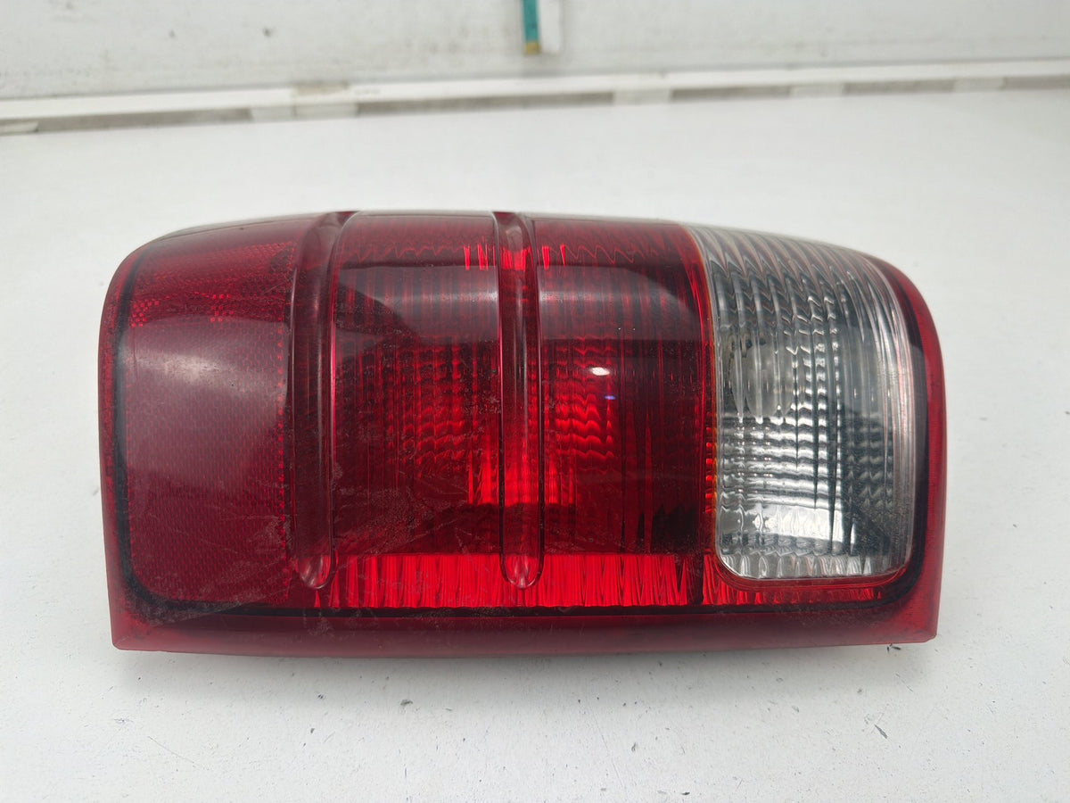 2001-2005 Ford Ranger Rear Right Passenger Side Tail Light ASY1L5X-13B505-B OEM