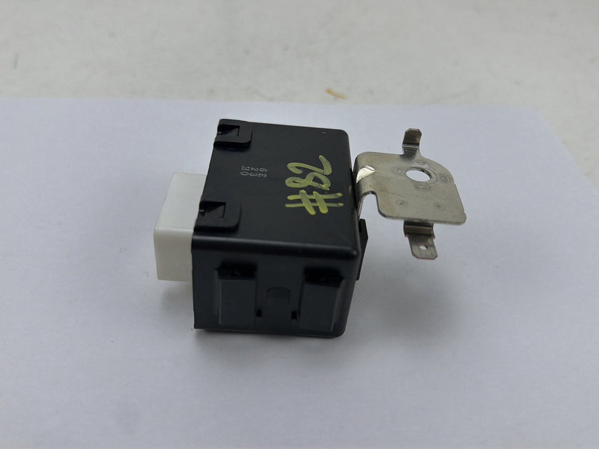 2003-2009 Toyota 4Runner Towing Converter Control Module 81985-35010 OEM