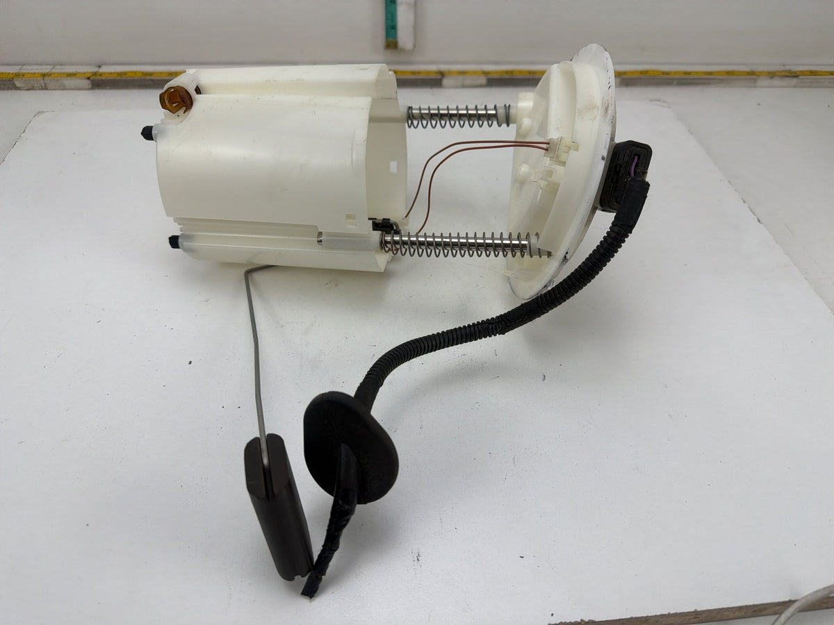 2014-2020 Maserati Quattroporte VI M156-Fuel Gas Tank Pump 670003733 OEM