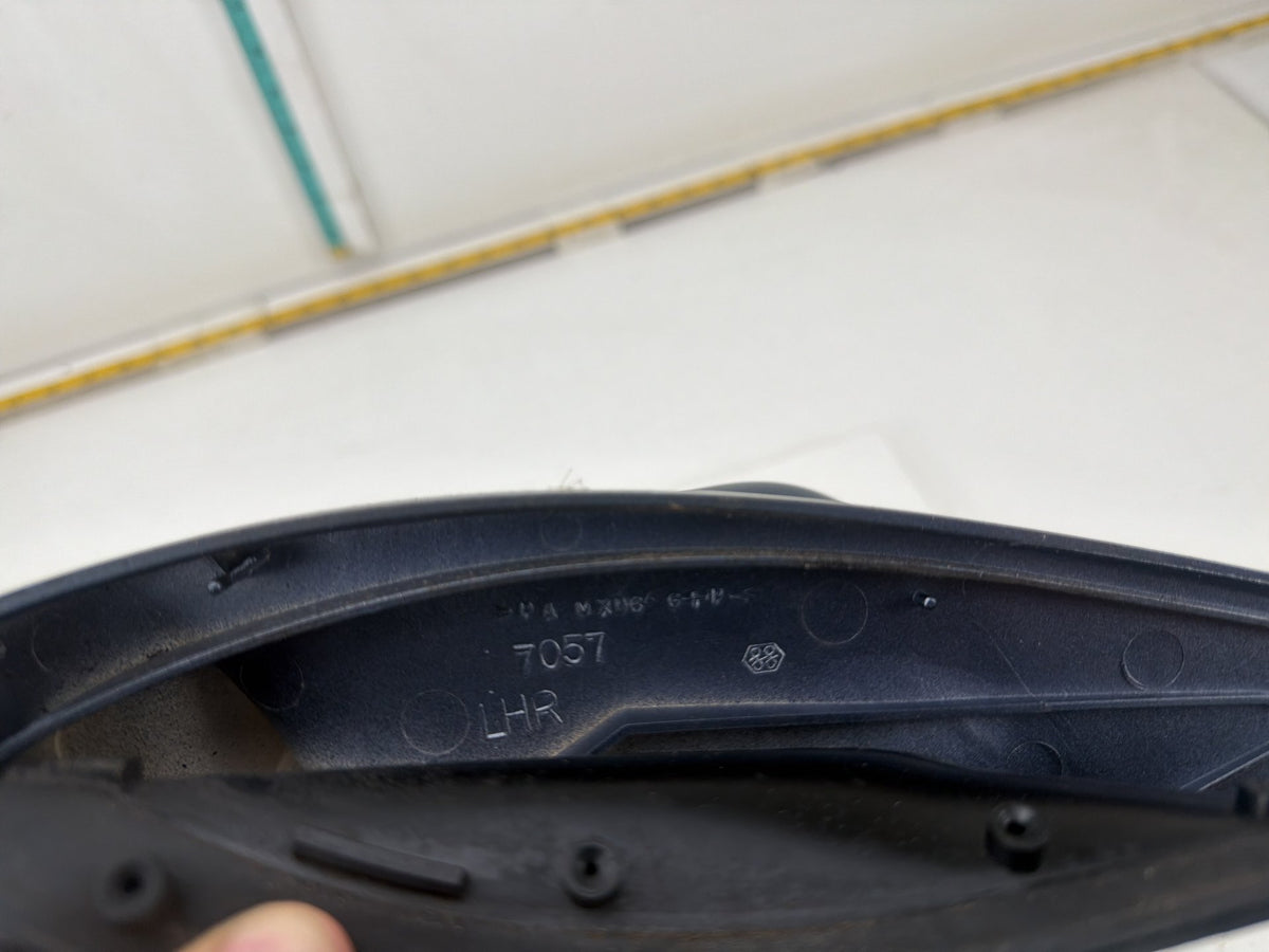 2001-2007 Toyota Highlander Right Passenger Side View Door Mirror E4012142 OEM