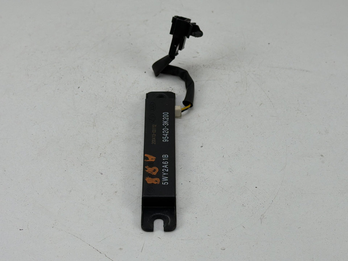2014-2016 Kia Cadenza Smart Key Keyless Entry Antenna Module 95420-3K200 OEM