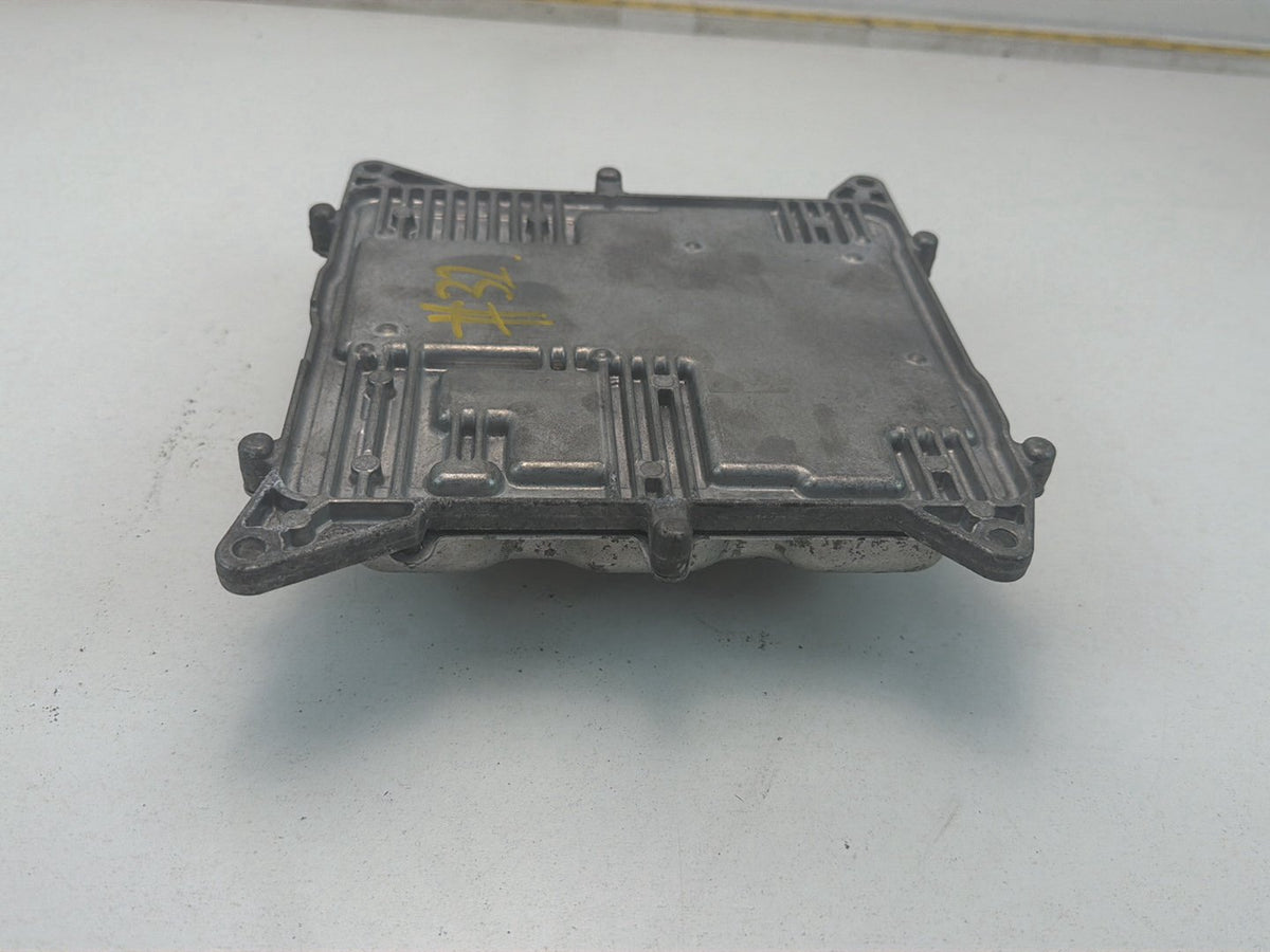 2012-2013 BMW 528i F10 Engine Control Module Unit Computer OEM